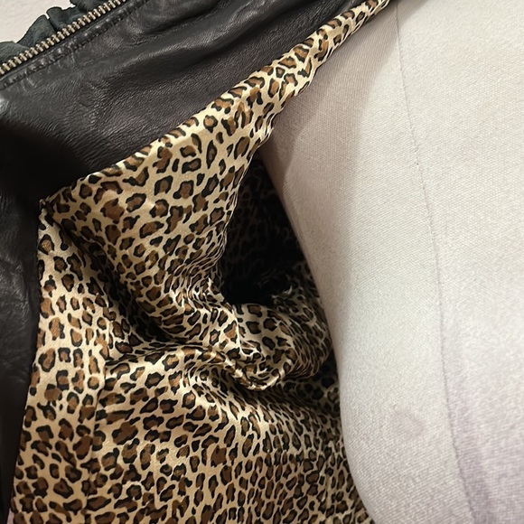 ❌Kenna-t Black Soft Leather Bomber Biker Moto Jacket Ruffle Leopard Lining Small - Picture 11 of 14